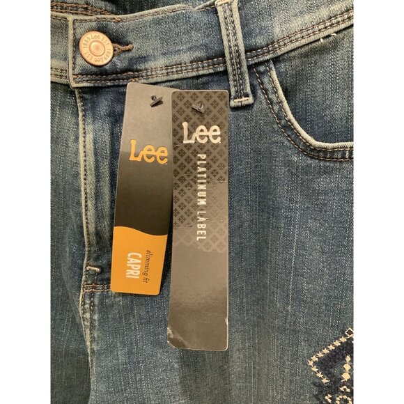 Lee Jeans 12M Ladies Platinum Label Slimming Fit Capri Embroider Soho Color NWT - Picture 3 of 10